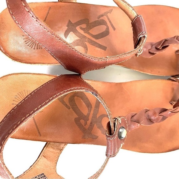 OTBT Brown Leather Thong T-strap Sandal Stud Ankle Strap St. Croix Shoe 9.5 - Picture 5 of 11